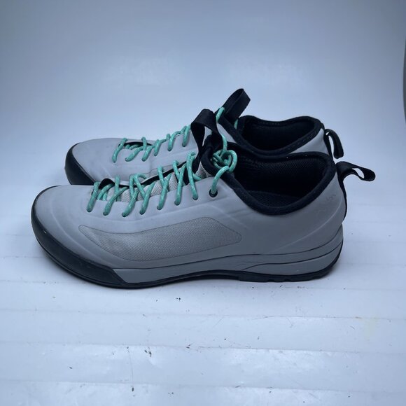 Arc’teryx Acrux SL Hiking Approach Shoes Women's- Sizes 8.5 Light Grey Baby Blue - Picture 5 of 16